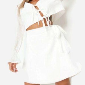 Missguided  Wrap Over Mini Skirt in White Cheesecloth